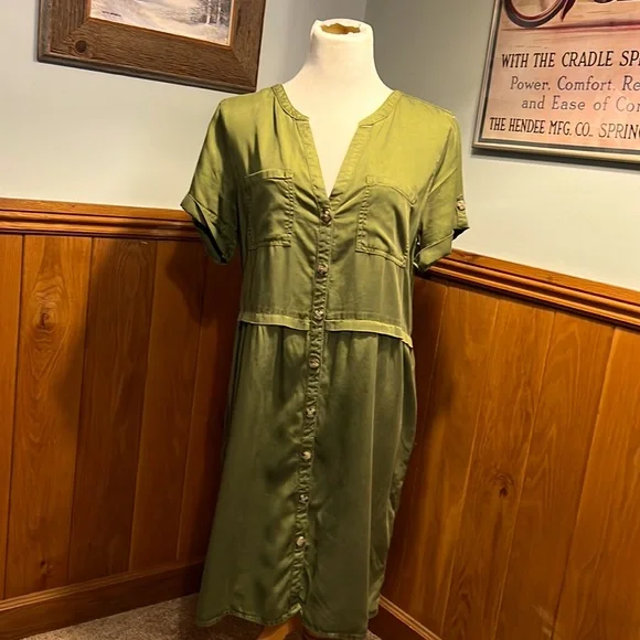 green emerald velvet dress Nicole Miller Silk Poker Print Dress – Mercy Vintage